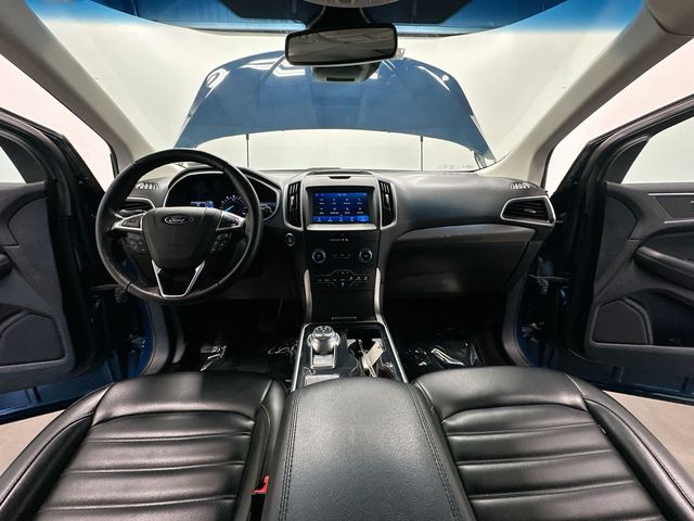 Thumbnail: 2020 Ford Edge - 10