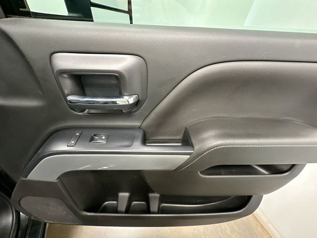Thumbnail: 2019 Chevrolet Silverado 1500 - 13