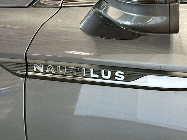 Thumbnail: 2022 Lincoln Nautilus - 6
