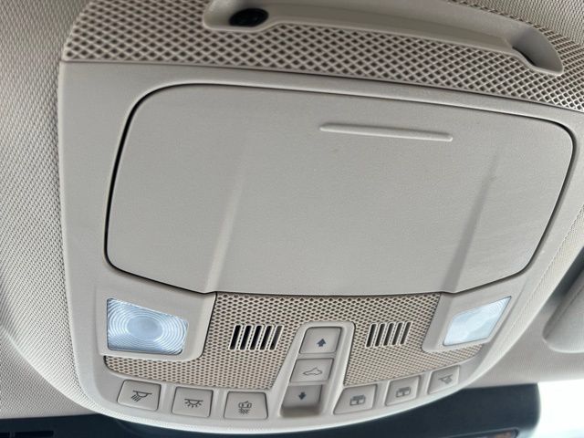 Thumbnail: 2023 Lincoln Nautilus - 20