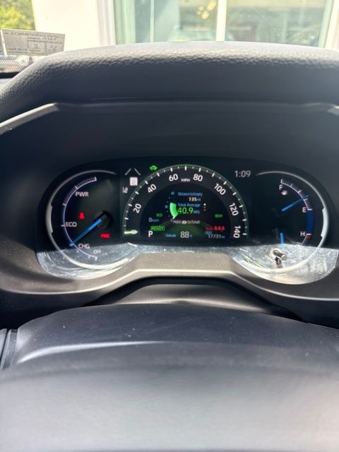 Thumbnail: 2024 Toyota RAV4 - 8