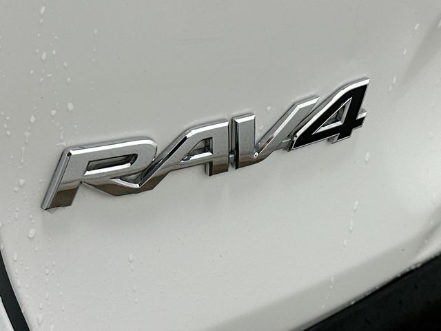 Thumbnail: 2023 Toyota RAV4 - 26