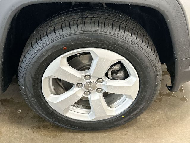 Thumbnail: 2018 Jeep Compass - 8
