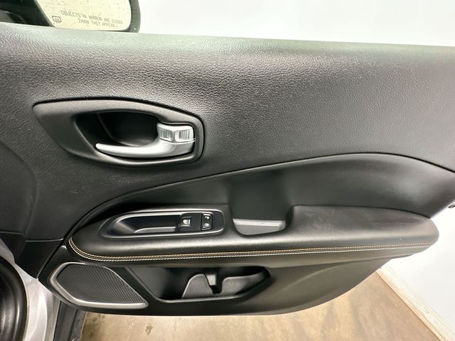 Thumbnail: 2018 Jeep Compass - 26