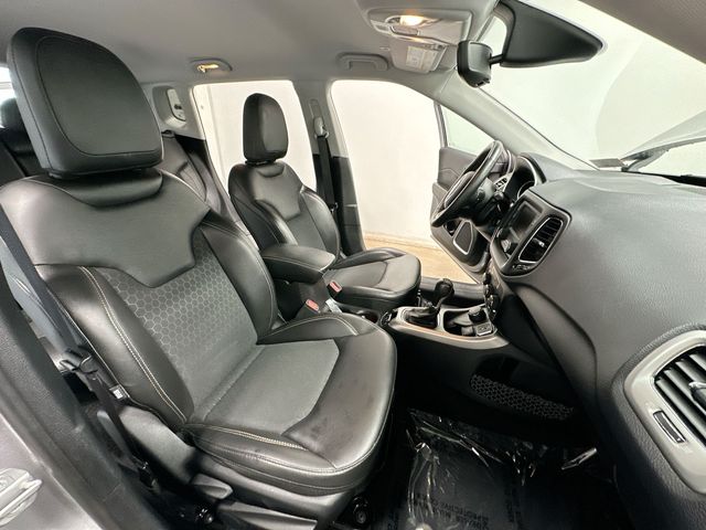 Thumbnail: 2018 Jeep Compass - 25