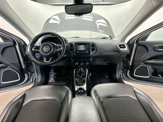 Thumbnail: 2018 Jeep Compass - 10