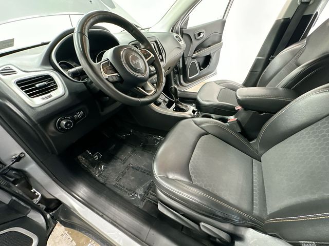 Thumbnail: 2018 Jeep Compass - 11
