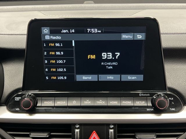 Thumbnail: 2020 Kia Forte - 16