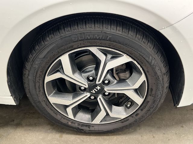 Thumbnail: 2020 Kia Forte - 8