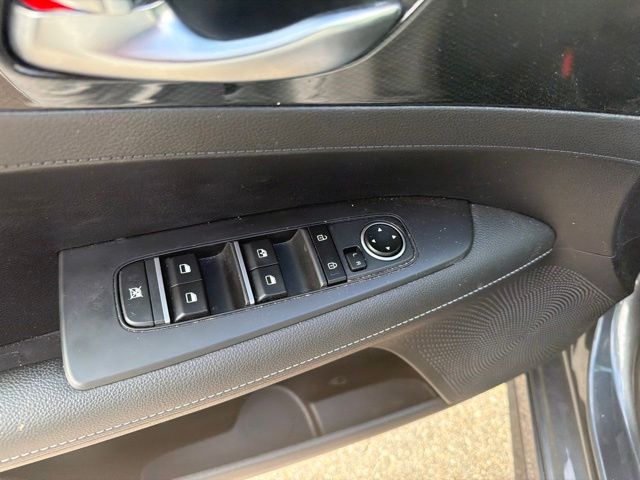 Thumbnail: 2023 Kia Forte - 16