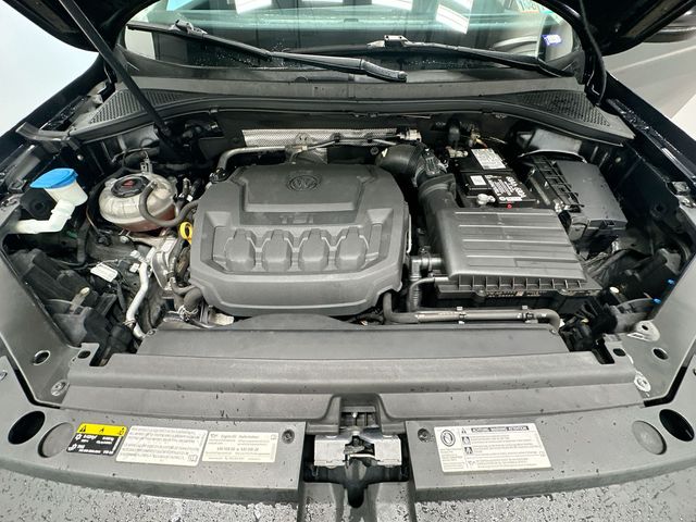 Thumbnail: 2018 Volkswagen Tiguan - 9
