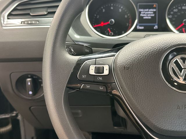 Thumbnail: 2018 Volkswagen Tiguan - 19