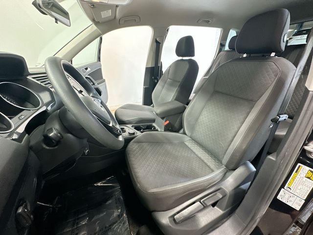 Thumbnail: 2018 Volkswagen Tiguan - 12