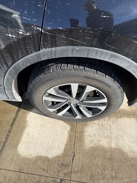 Thumbnail: 2022 Volkswagen Tiguan - 13