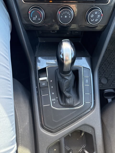 Thumbnail: 2018 Volkswagen Tiguan - 7
