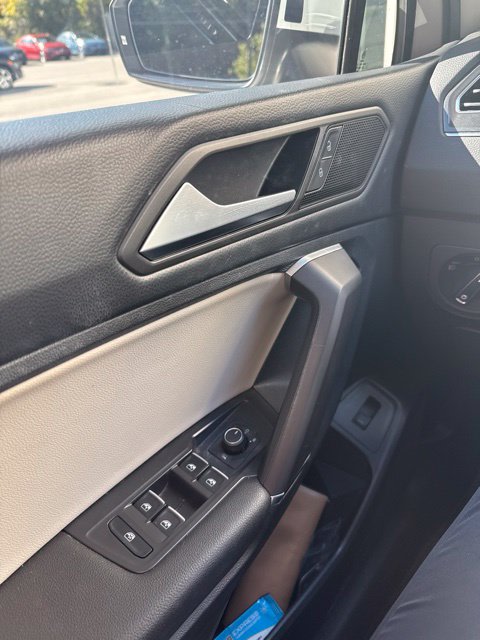 Thumbnail: 2020 Volkswagen Tiguan - 19