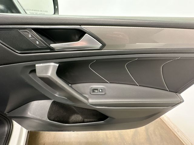 Thumbnail: 2023 Volkswagen Tiguan - 28