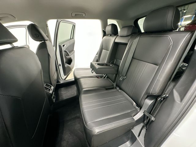 Thumbnail: 2023 Volkswagen Tiguan - 13