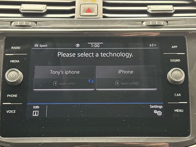 Thumbnail: 2022 Volkswagen Tiguan - 21