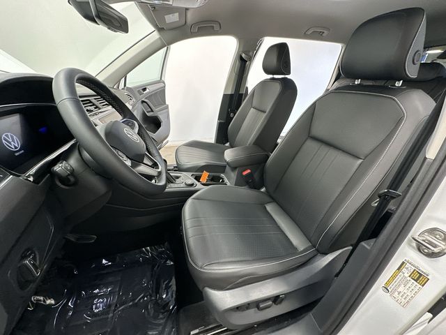 Thumbnail: 2022 Volkswagen Tiguan - 12