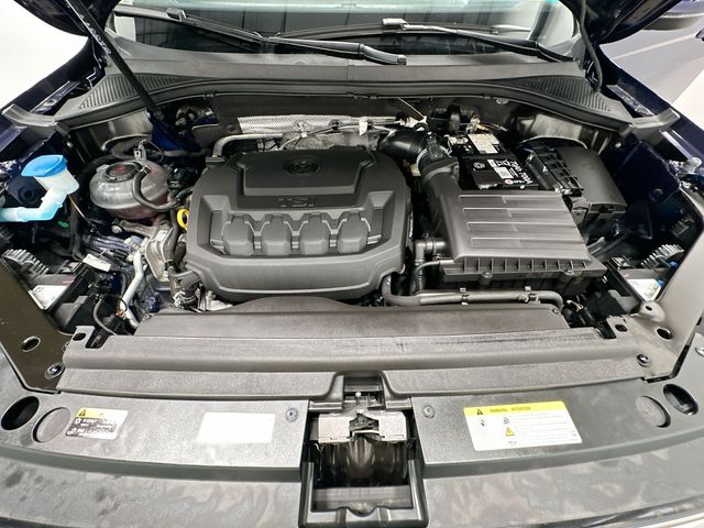 Thumbnail: 2024 Volkswagen Tiguan - 9