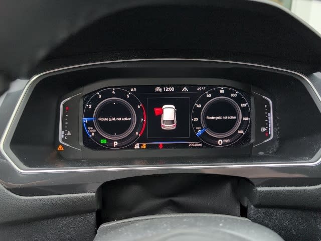 Thumbnail: 2022 Volkswagen Tiguan - 11