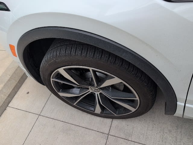 Thumbnail: 2022 Volkswagen Tiguan - 16