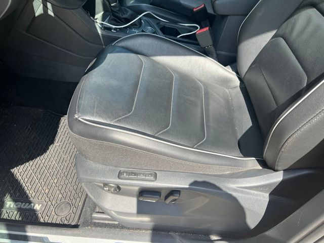 Thumbnail: 2019 Volkswagen Tiguan - 14