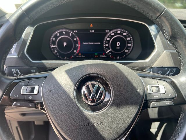 Thumbnail: 2019 Volkswagen Tiguan - 17