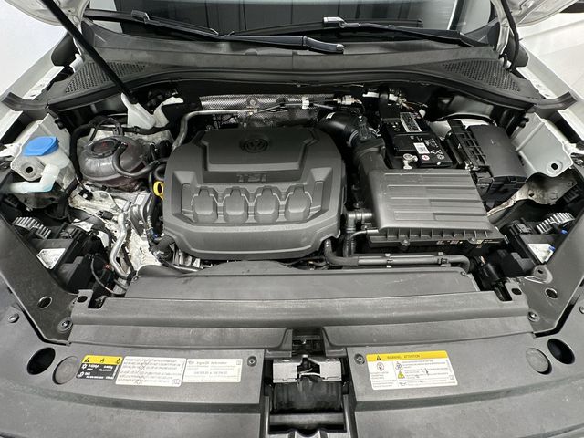 Thumbnail: 2022 Volkswagen Tiguan - 9