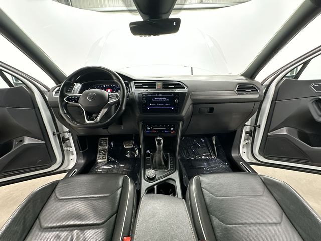 Thumbnail: 2022 Volkswagen Tiguan - 10