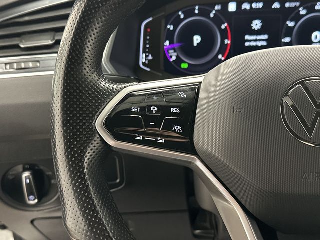 Thumbnail: 2022 Volkswagen Tiguan - 18