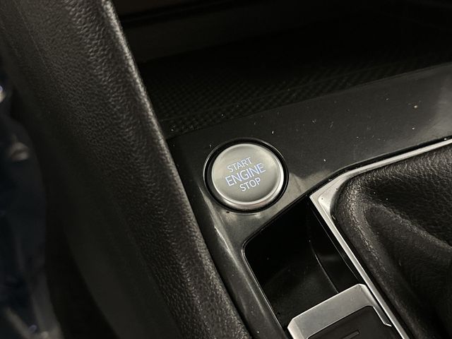 Thumbnail: 2022 Volkswagen Tiguan - 20