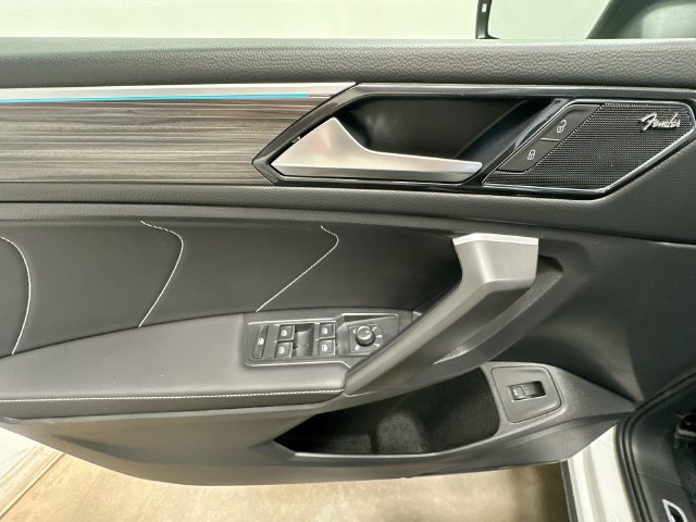 Thumbnail: 2024 Volkswagen Tiguan - 28