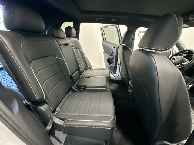 Thumbnail: 2024 Volkswagen Tiguan - 31