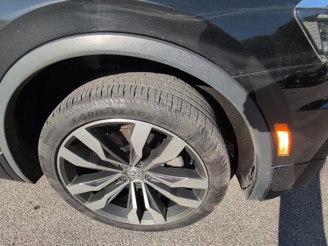 Thumbnail: 2021 Volkswagen Tiguan - 5