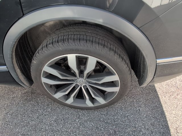 Thumbnail: 2021 Volkswagen Tiguan - 13