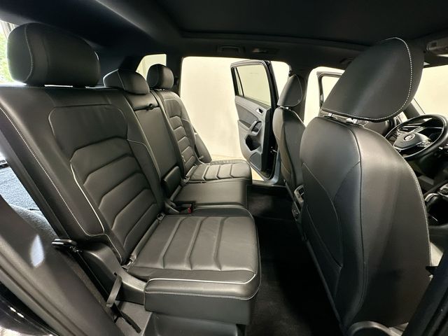 Thumbnail: 2021 Volkswagen Tiguan - 31