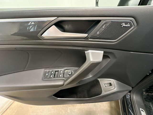 Thumbnail: 2021 Volkswagen Tiguan - 28