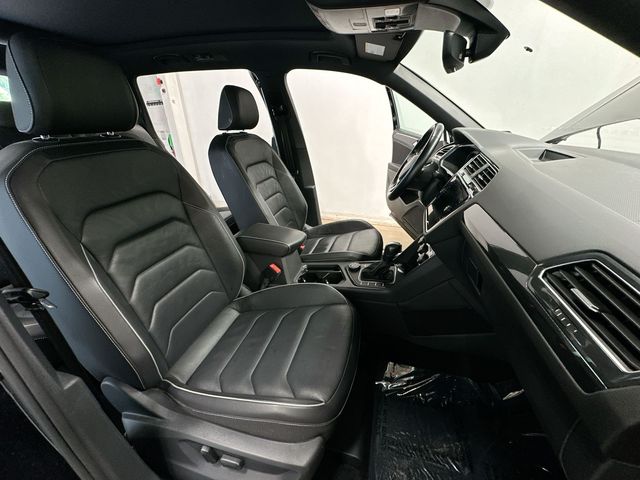Thumbnail: 2021 Volkswagen Tiguan - 29
