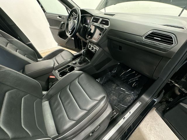 Thumbnail: 2021 Volkswagen Tiguan - 14