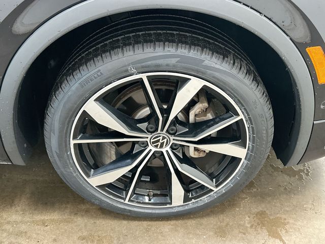 Thumbnail: 2023 Volkswagen Tiguan - 8