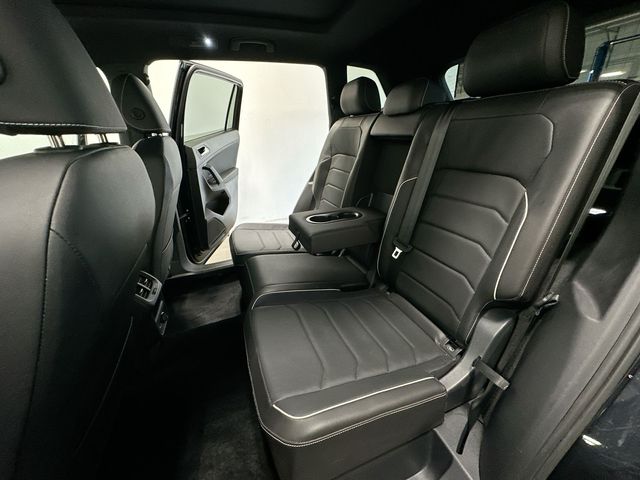 Thumbnail: 2023 Volkswagen Tiguan - 13