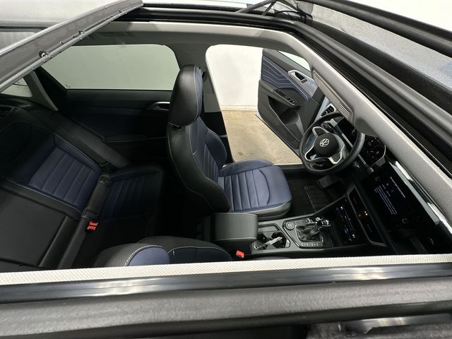 Thumbnail: 2026 Volkswagen Taos - 10