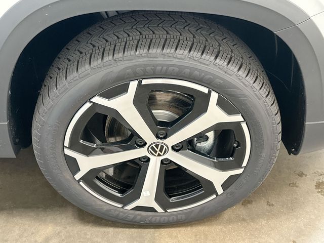 Thumbnail: 2027 Volkswagen Taos - 7