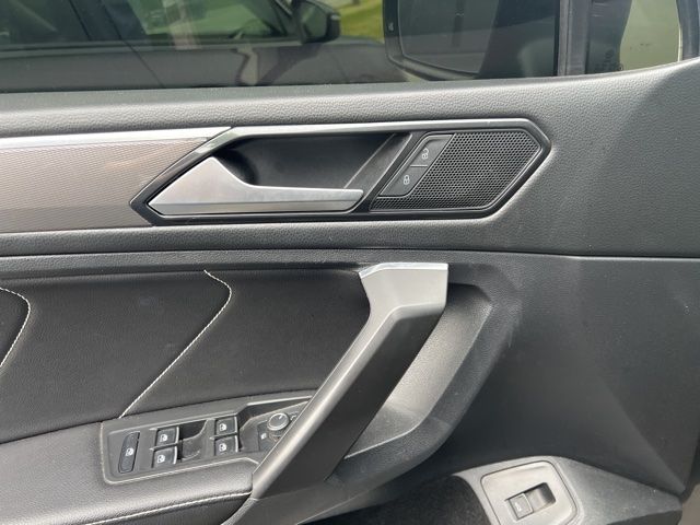 Thumbnail: 2022 Volkswagen Tiguan - 20