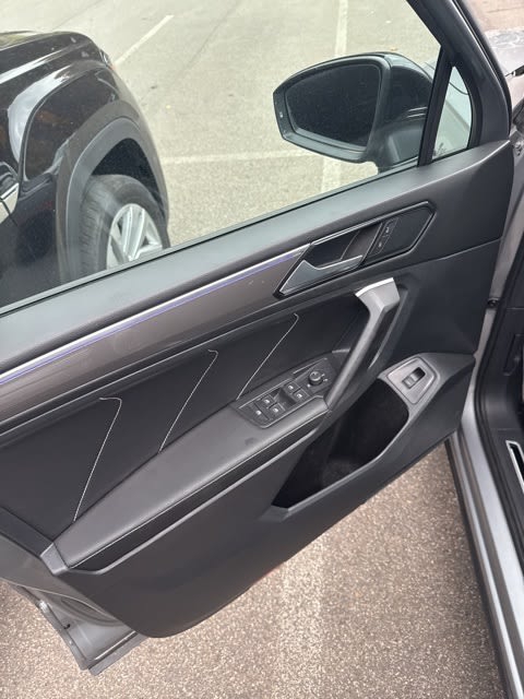 Thumbnail: 2022 Volkswagen Tiguan - 16