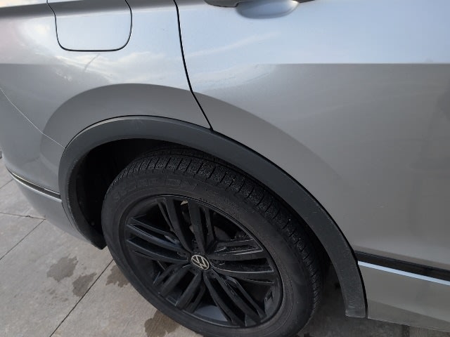 Thumbnail: 2022 Volkswagen Tiguan - 15