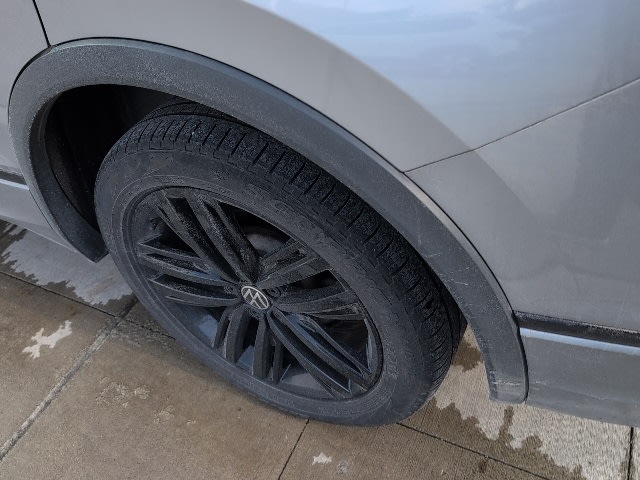 Thumbnail: 2022 Volkswagen Tiguan - 16