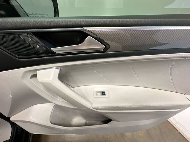 Thumbnail: 2022 Volkswagen Tiguan - 29